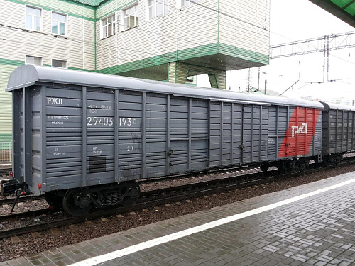 Сдадим в аренду крытые вагоны  модели 11-1807-01 объем 165м3, гр-ть 68 тонн